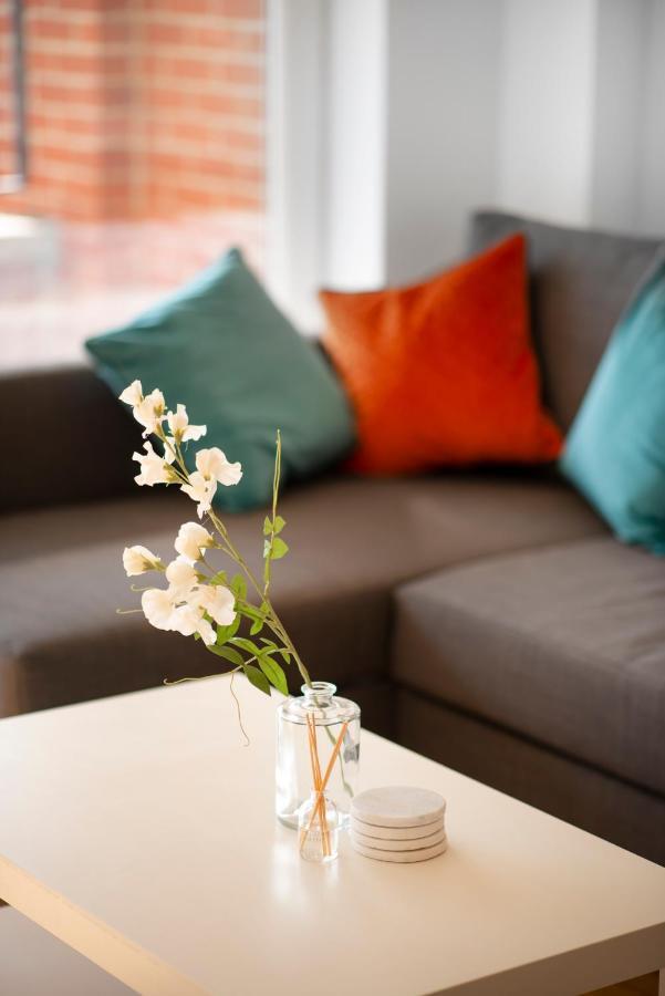 Elm View - 2 Bedroom 2 Bathroom Apartment With Parking In Central Southsea, Portsmouth Bagian luar foto