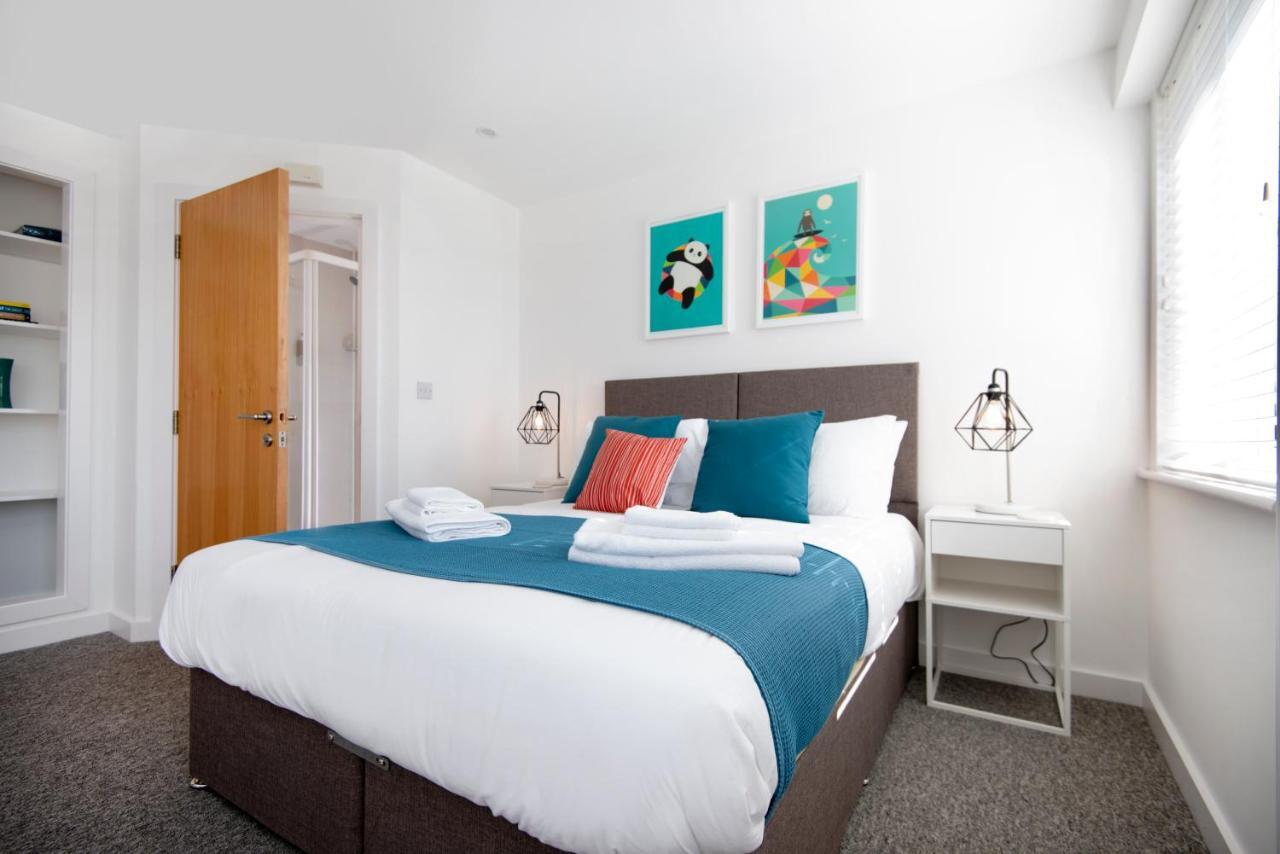 Elm View - 2 Bedroom 2 Bathroom Apartment With Parking In Central Southsea, Portsmouth Bagian luar foto