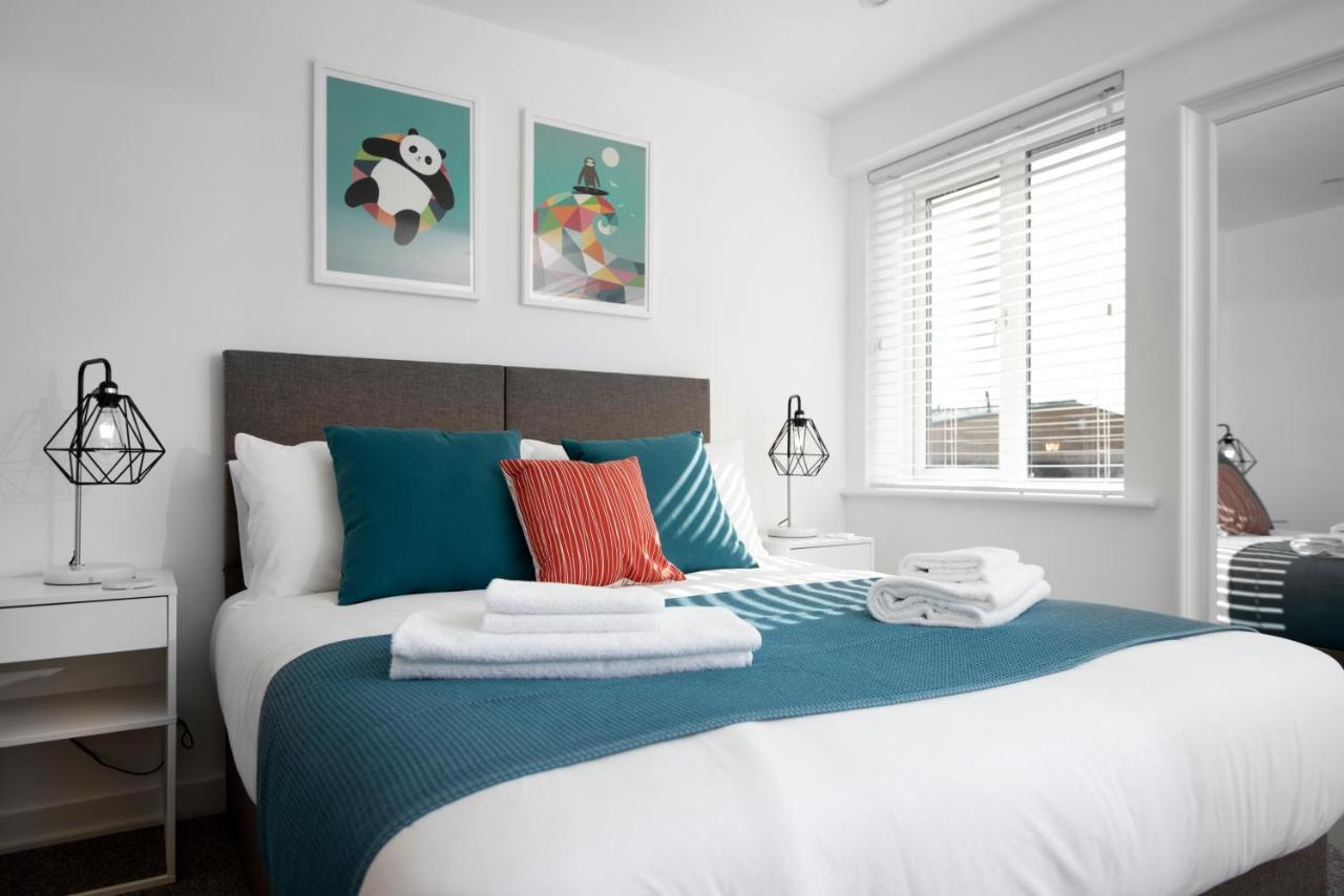 Elm View - 2 Bedroom 2 Bathroom Apartment With Parking In Central Southsea, Portsmouth Bagian luar foto